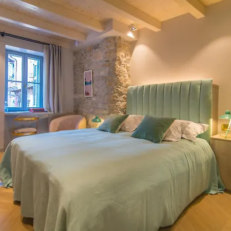 The Melegran Otel